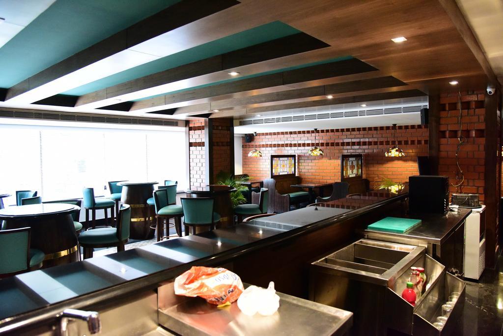 เดอะ รอยัล คอมฟอร์ต Hotel บังกาลอร์ ภายนอก รูปภาพ