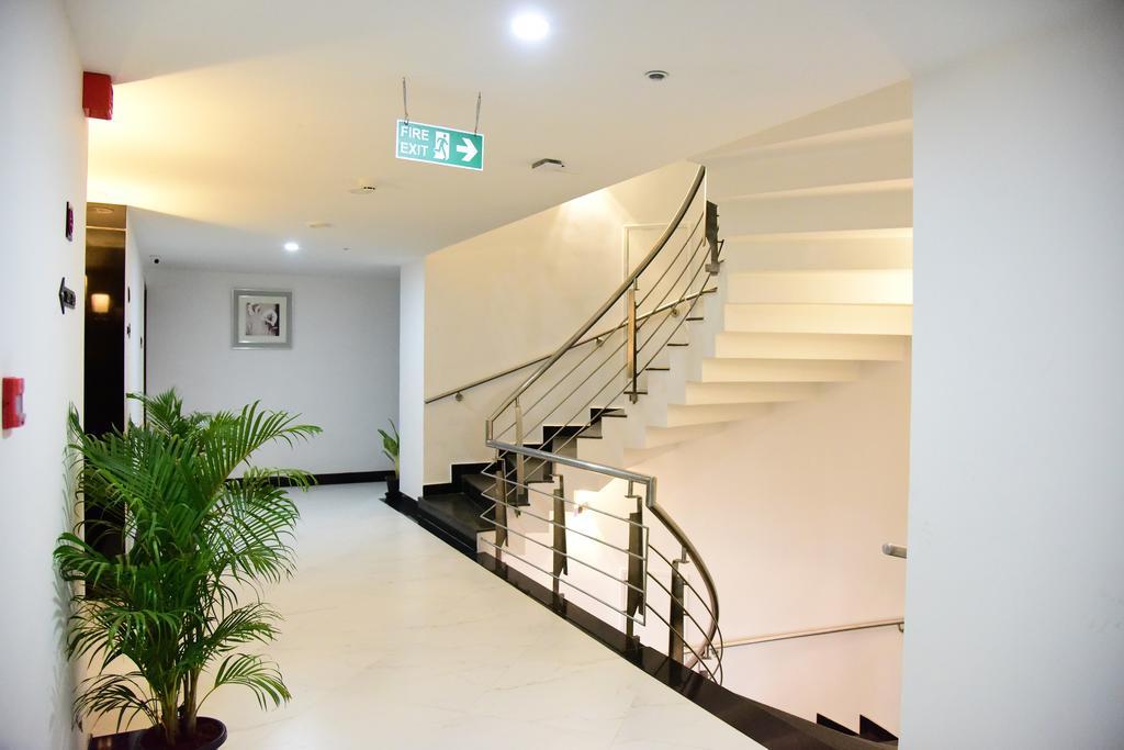 เดอะ รอยัล คอมฟอร์ต Hotel บังกาลอร์ ภายนอก รูปภาพ