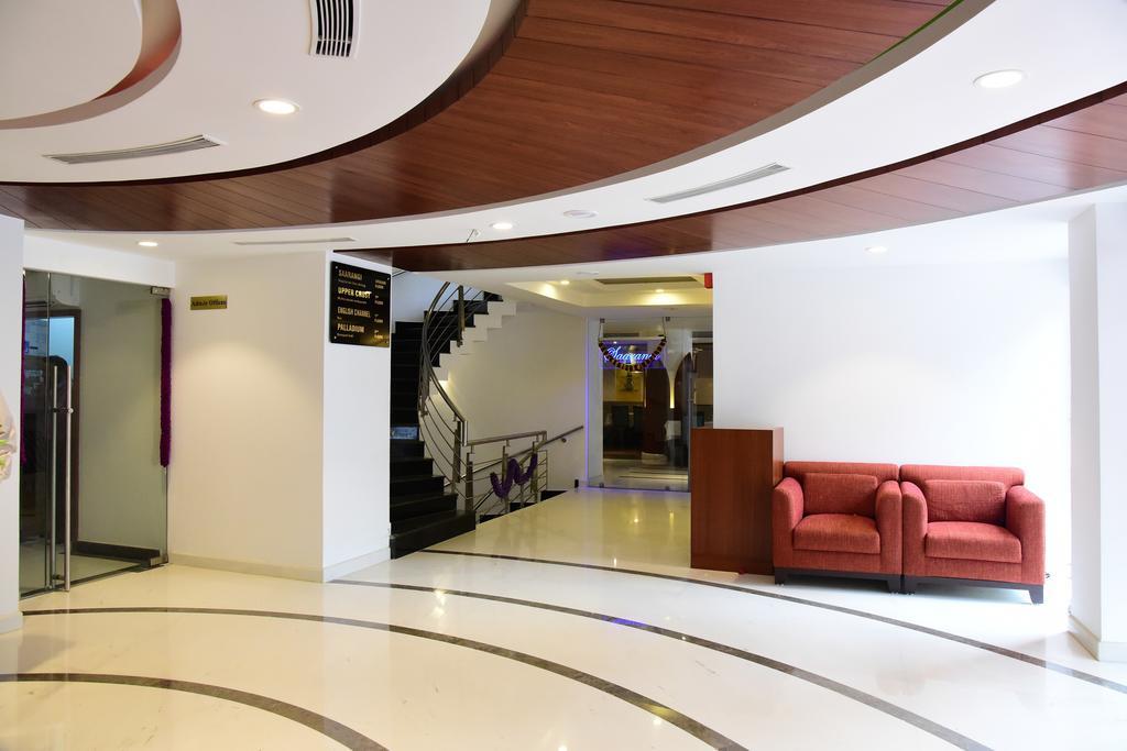 เดอะ รอยัล คอมฟอร์ต Hotel บังกาลอร์ ภายนอก รูปภาพ