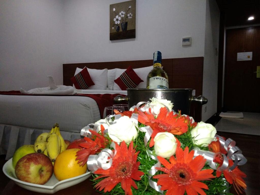 เดอะ รอยัล คอมฟอร์ต Hotel บังกาลอร์ ภายนอก รูปภาพ